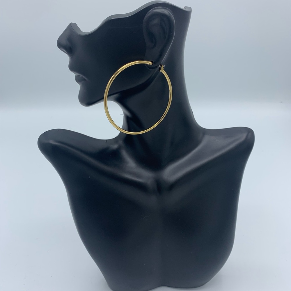 HOOP EARRINGS
